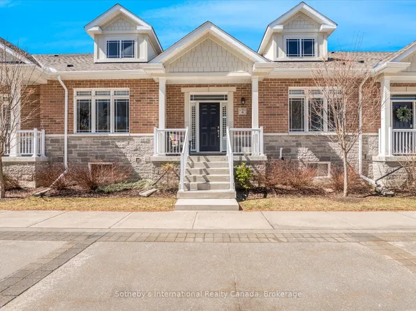 4 Emerson Mews, Collingwood, ON L9Y 2X4