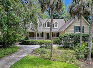 14 Queens Way, Hilton Head Island, SC 29928