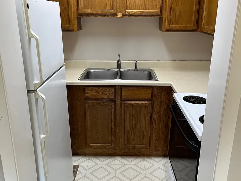 513 Elm Ave — Photo 7