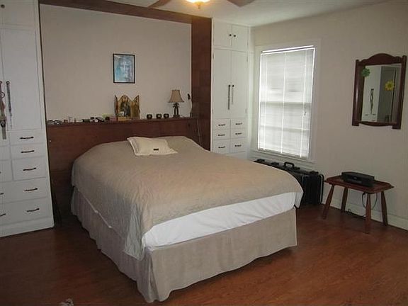 4th image of 3204 Willowood Dr