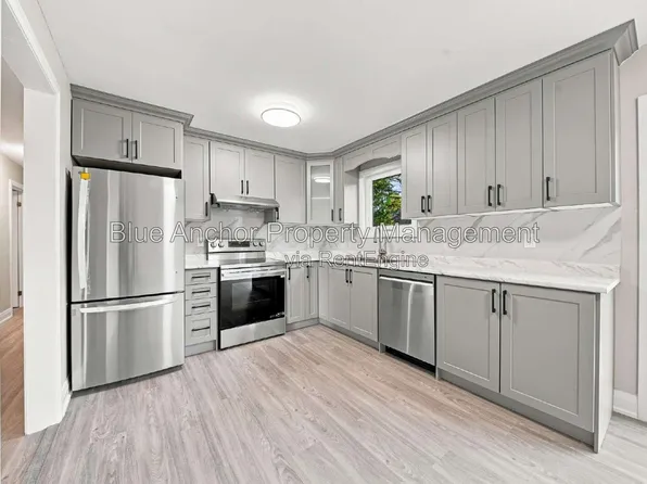15 Elgin St W, Brighton, ON