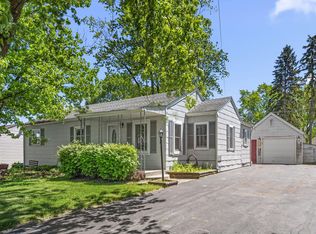 1804 Burlington Beach Rd, Valparaiso, IN 46383