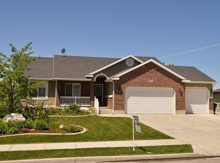3533 N Remuda Dr, Farr West, UT 84404