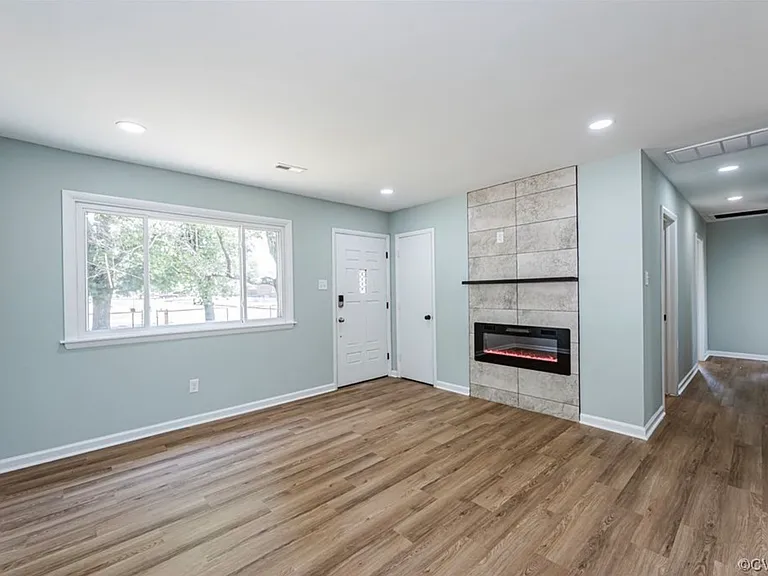 2310 Apollo Rd — Photo 4