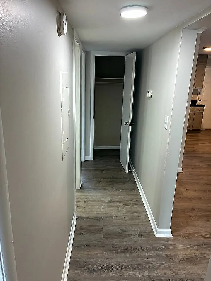 Crestline Court — Photo 4
