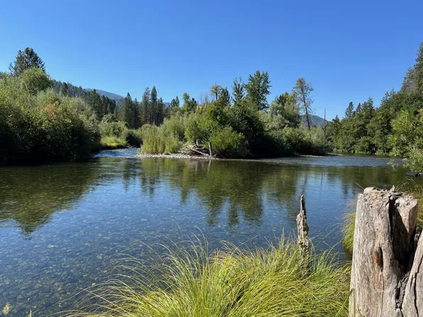 6610 Browns Mountain Rd, Lewiston, CA 96052