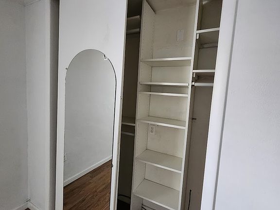 5th image of 318 Lakeview St #120