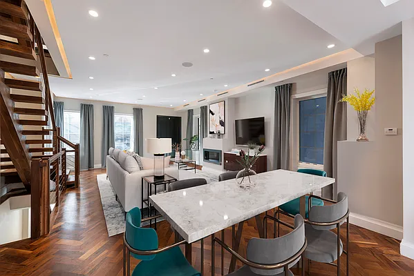Sold by Compass | media 3