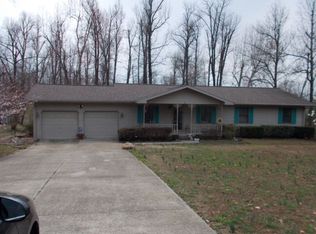 40 Slaughters Lake Rd, Hanson, KY 42413