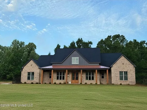 104 Plainview Dr, Vicksburg, MS 39180