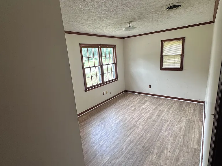 1206 Collard Valley Rd — Photo 11