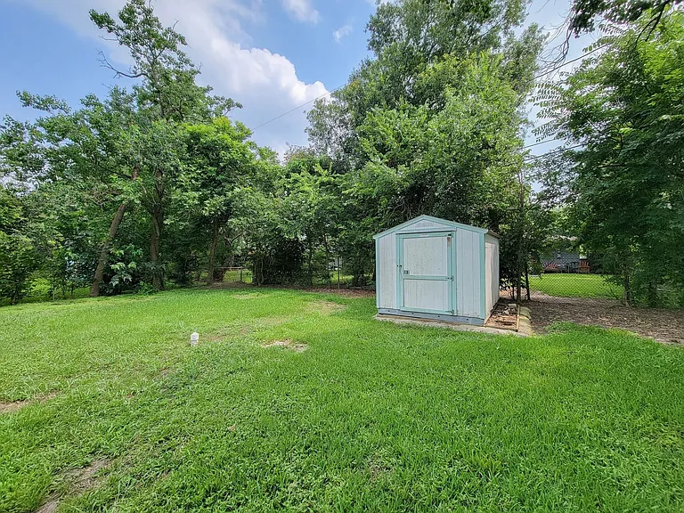 5606 Willow Glen Dr — Photo 27
