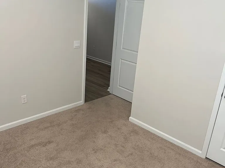 331 Gringott Ln — Photo 7