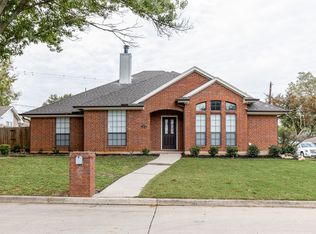 1417 Whispering Water Ln, Mansfield, TX 76063