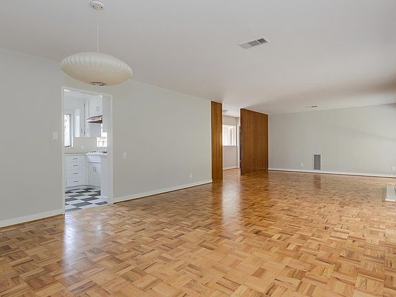 2nd image of 71 Jordan Pl
