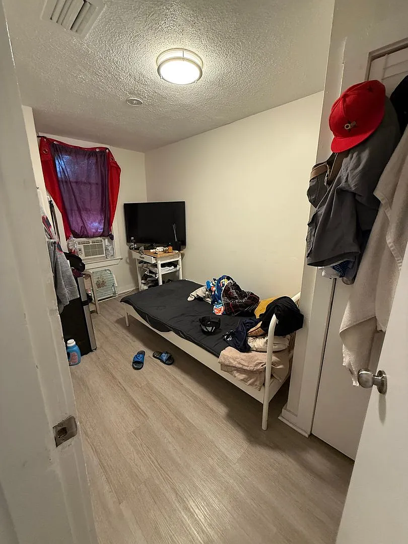 No Fee Allston 2.5 Bed W/ Dishwasher, Parking Spot - Great Package Deal — Photo 4
