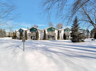 1001 S Oneida St APT 2B, Appleton, WI 54915