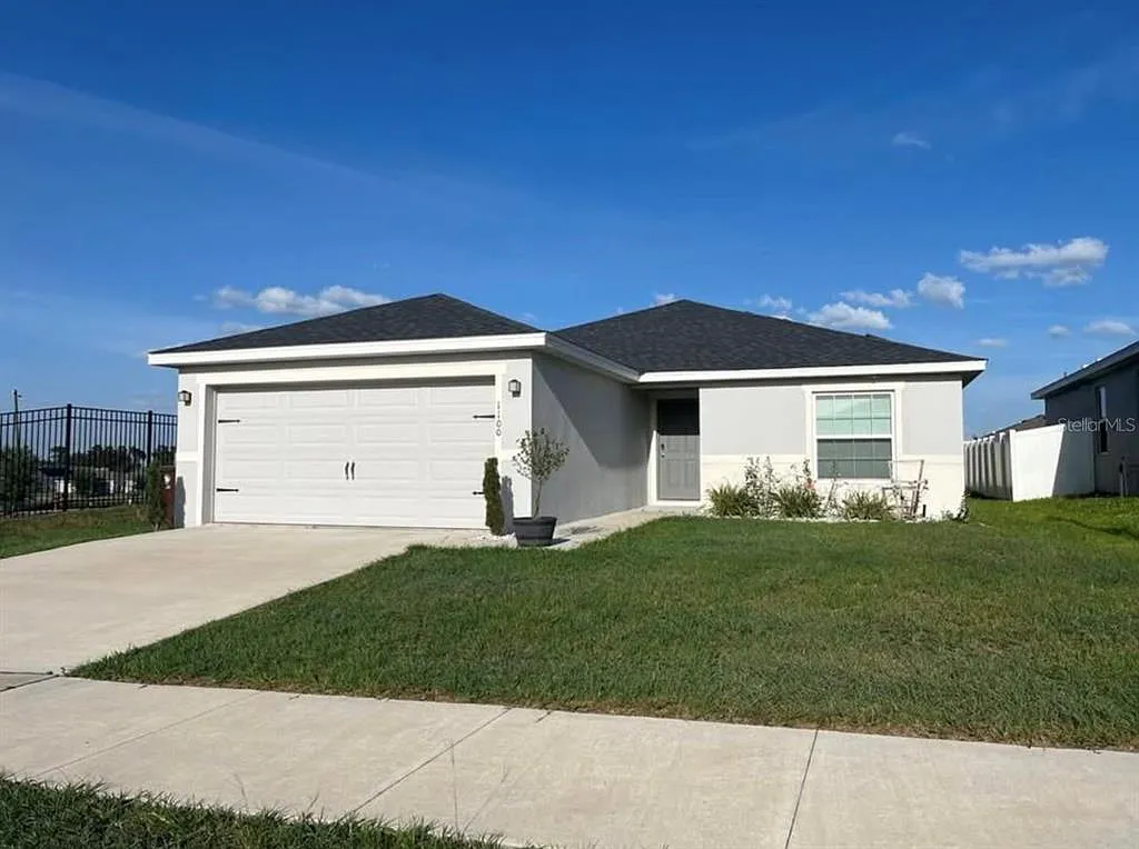 4 bed, 2.0 bath, 1547 sqft, $2,200 — Photo 2