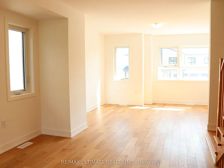 61 Flan Blvd — Photo 11