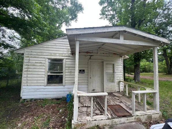 209 N Prairie St, Leesville, LA 71446