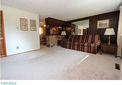 4th image of 1410 Terry Dr