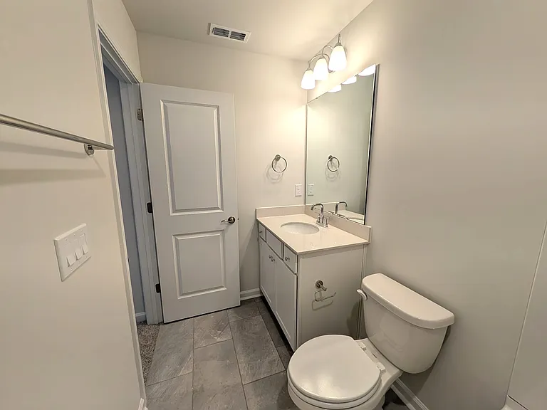 Upstairs Full Bath