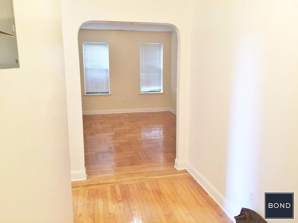 1st image of 596 Edgecombe Ave APT 3E