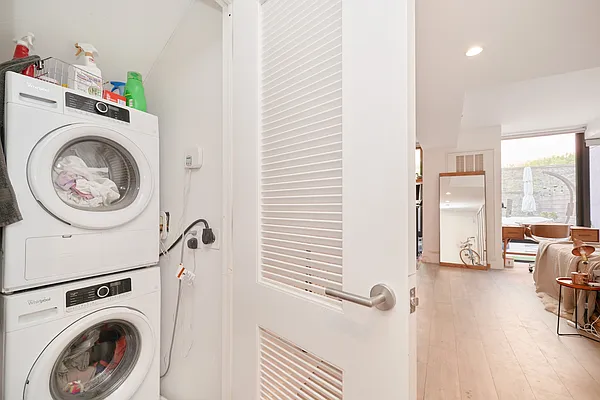 Rented by Living New York | media 37