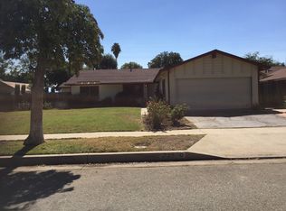 22500 Bassett St, West Hills, CA 91307
