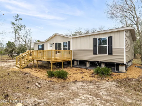 122 W CEDAR Court, Hawthorne, FL 32640