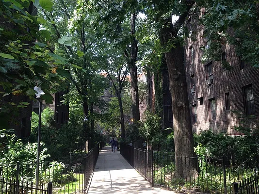 Rented by Bohemia Realty Group | media 12