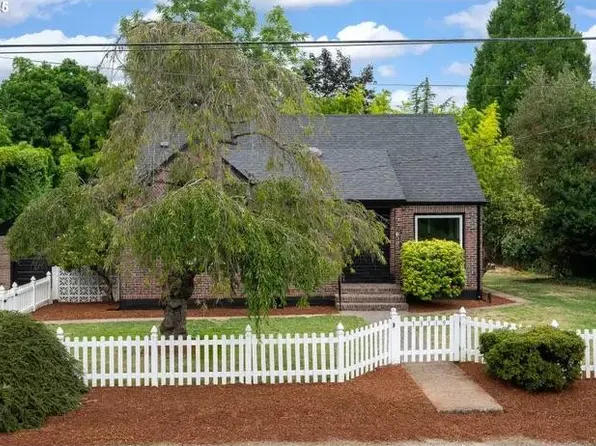 13519 SE Harold St, Portland, OR 97236
