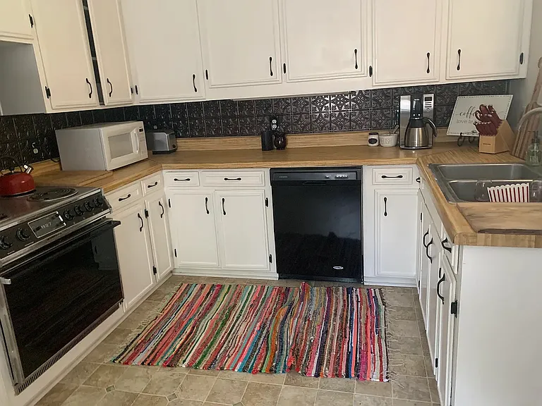 1527 S Kilbourne Rd — Photo 8