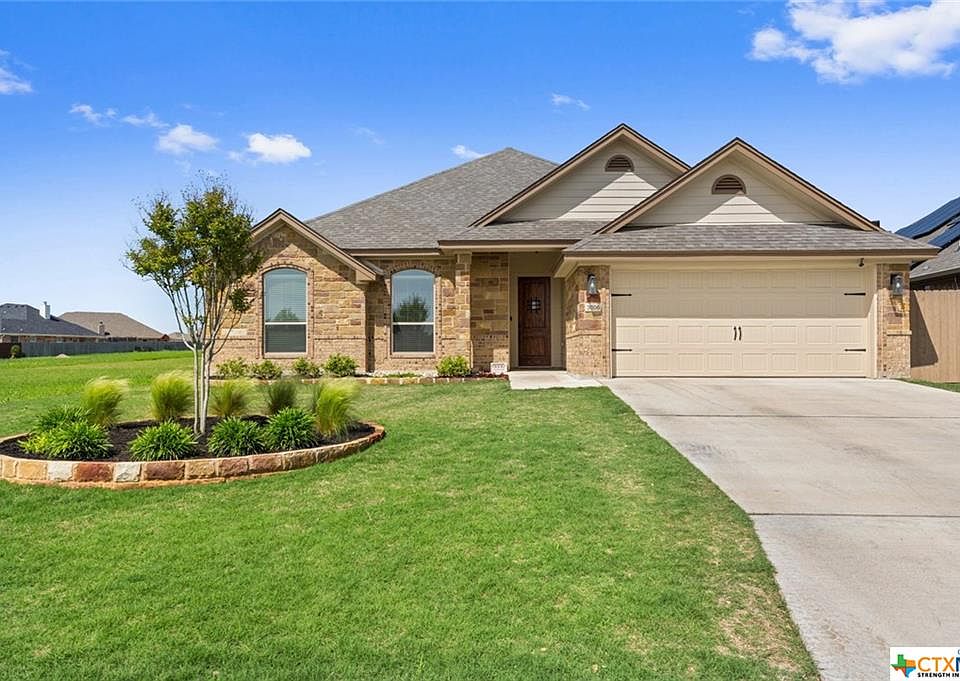 1st image of 3006 Crystal Ann Dr