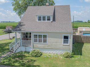 301 N Gretchen St, Walton, IN 46994