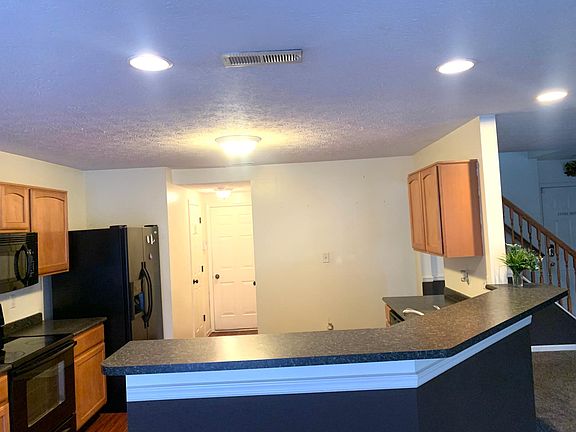 3rd image of 4641 White Lick Ct