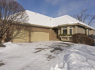 438 Waycliffe Dr N, Wayzata, MN 55391