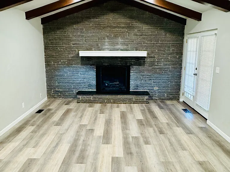 1911 Westbrooke Ter — Photo 2