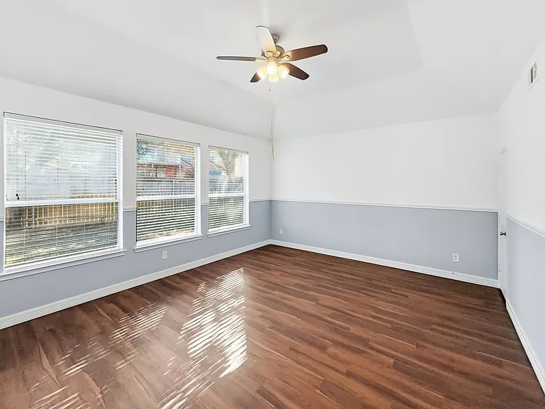 5568 Murton Pl — Photo 9