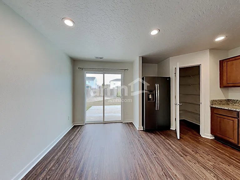 40 N Amanda Dr — Photo 4