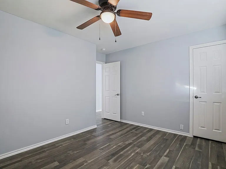 119 Magnolia St — Photo 17