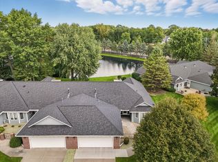 1121 Lois Ct, Shoreview, MN 55126