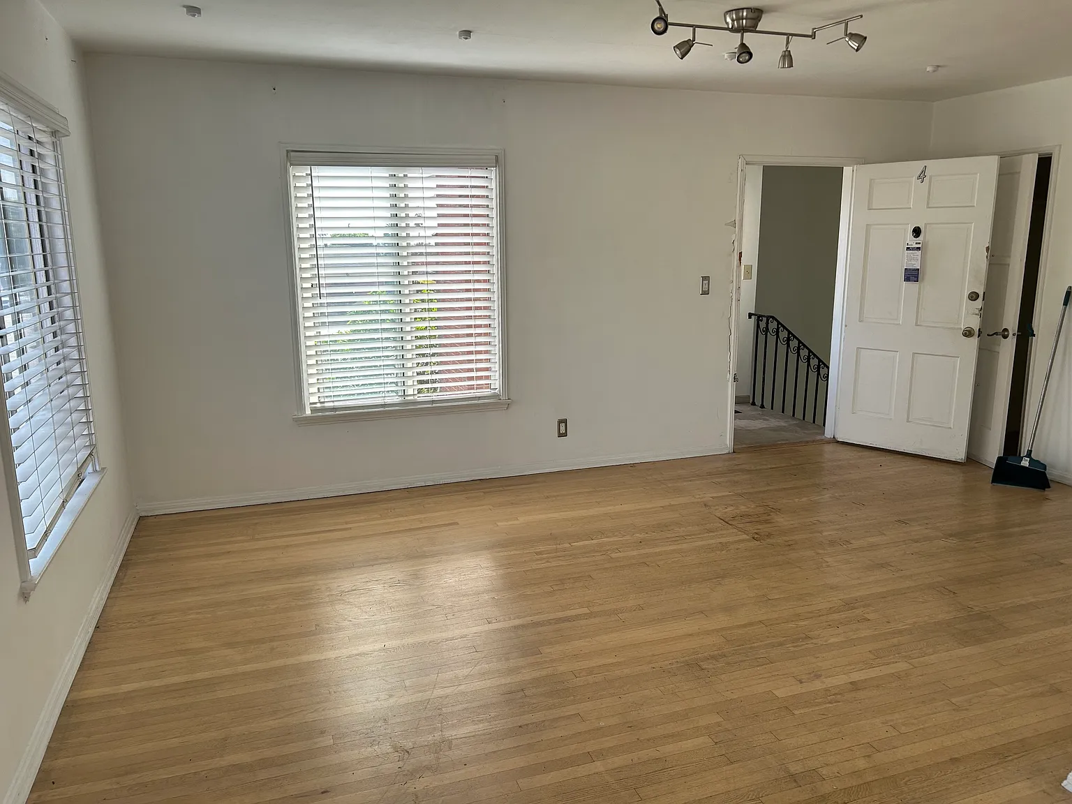 1 bed, 790 sqft, $1,975 — Photo 2