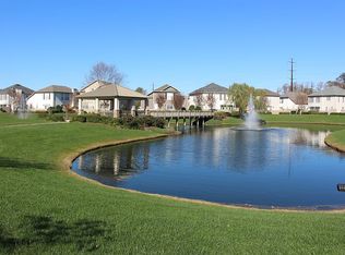 518 Silk Tree Ln, Chesapeake, VA 23320