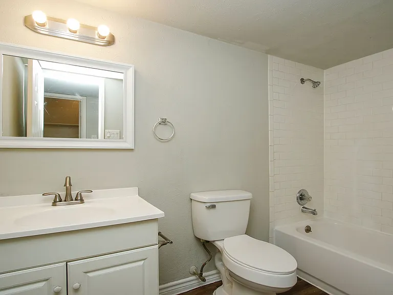 17626 Bullis Gap Dr — Photo 18