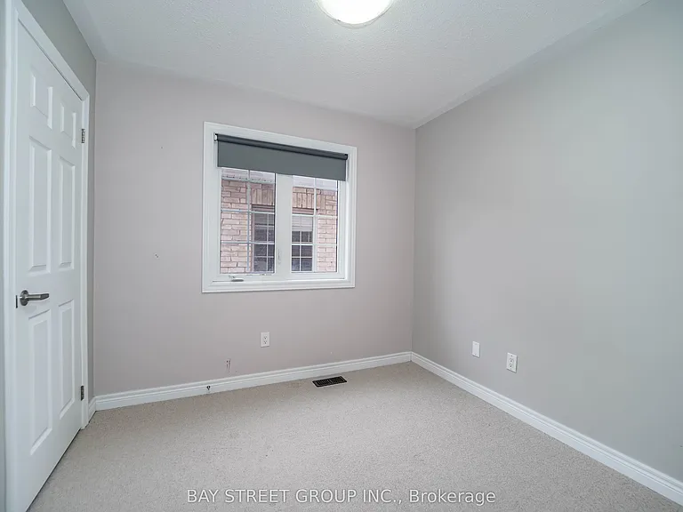 7 Gordon Landon Dr — Photo 30