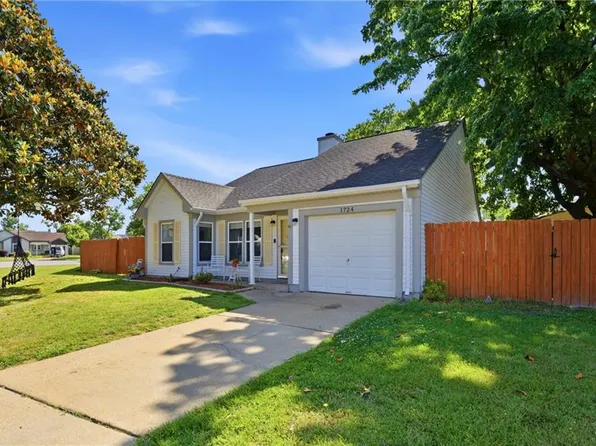 1724 Culmer Ct, Virginia Beach, VA 23454