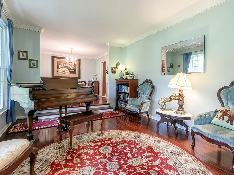 1735 Cedarcroft Dr — Photo 15