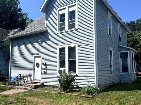 425 SW Clay St, Topeka, KS 66606