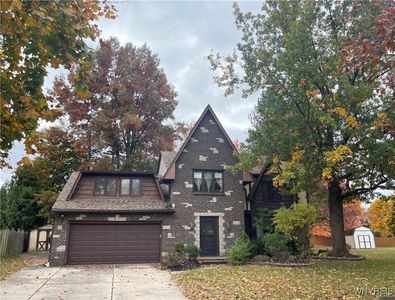 232 Bramble Ct, Williamsville, NY, 14221